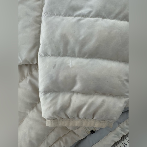 PATAGONIA Women's off-white cream Puffer Jacket Size Medium - Picture 6 of 9